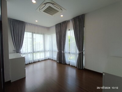 เดอะ ซิตี้ บางนา กม.7 / 102 ตารางวา  อนุญาตเลี้ยงสัตว์*-25