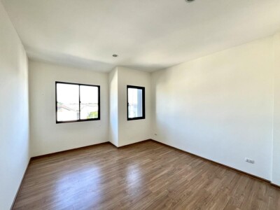 ให้เช่า โฮมออฟฟิต 4 ชั้น บ้านกลางเมือง ดิอิดิชั่น บางนา - วงแหวน by AP บ้านใหม่ ทำเลดี