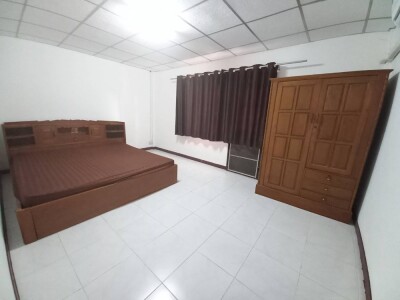 ขายด่วน! บ้านทาวน์เฮาส์ 2 ชั้น พร้อมผู้เช่า ปล่อยเช่าต่อได้ทันที!