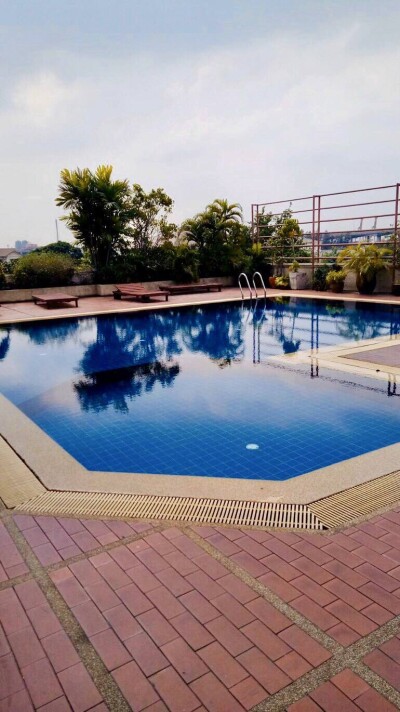 เดอะ รูฟ การ์เด้น อ่อนนุช / The Roof Garden OnNut-15