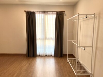 เซนโทร ดอนเมือง - แจ้งวัฒนะ / 🏡 บ้านทิศใต้ พื้นที่ใช้สอย 209 ตร.ม. 🛏️ 4 ห้องน้ำ 4 ห้องน้ำ