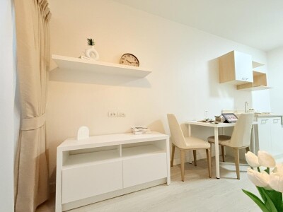 เอ สเปซ อโศก - รัชดา / 35 ตร.ม. ชั้นที่ 5