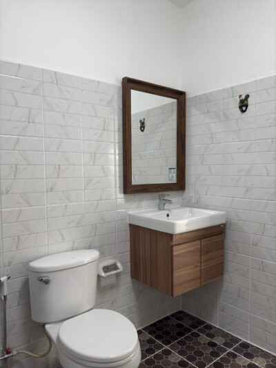 ทาวน์โฮม หมู่บ้านสรัลพร ถนนเลียบคลองภาษีเจริญฝั่งเหนือ ซอย 32 แขวงหนองแขม เขตหนองแขม กทม รีโนเวททั้งหลัง