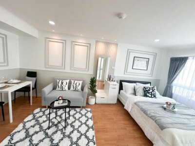 ลุมพินี วิลล์ ศูนย์วัฒนธรรม / 30 ตรม. ชั้น 8  ตึก D1