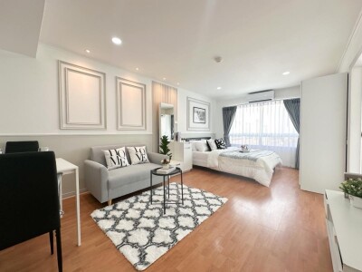 ลุมพินี วิลล์ ศูนย์วัฒนธรรม / 30 ตรม. ชั้น 8  ตึก D1