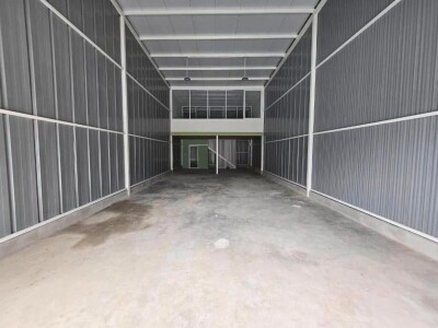 โกดัง+ออฟฟิส ติดถนนอ่อนนุช 70