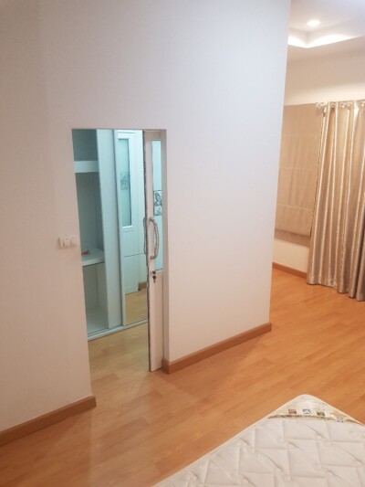 ธนาภิรมย์ ศรีนครินทร์-วงแหวน