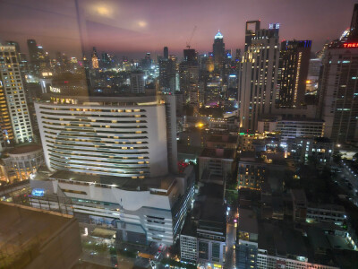 แอชตัน อโศก / Ashton Asoke