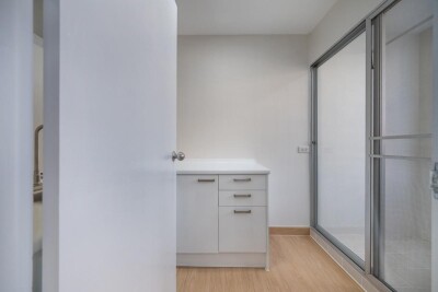 ลุมพินี เซ็นเตอร์ แฮปปี้แลนด์ เฟส 1-4 / ห้องขนาด 35.61 ตรม. ชั้น 7 ตึก E1