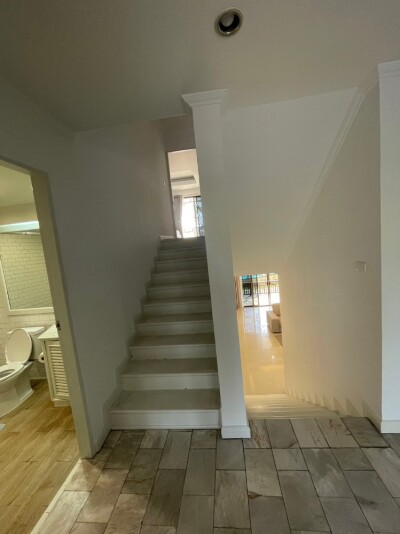 ดนิชาการ์เด้น คอนโดมิเนียม / 230 ตร.ม.*