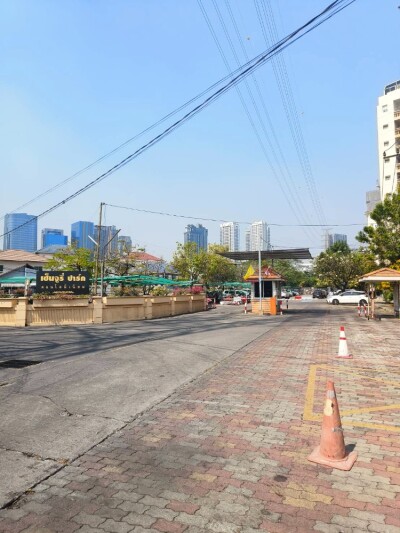 เซ็นจูรี่ ปาร์ค คอนโดมิเนียม / ชั้น 6 ขนาด 30.5 ตรม.-6