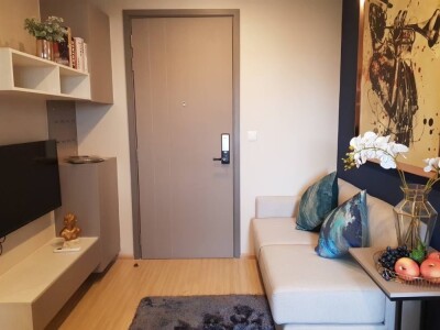 เดอะ ไพรเวชี่ ท่าพระ อินเตอร์เชนจ์ / 25 ตร.ม. ห้อง 11/87 ชั้น 5-2