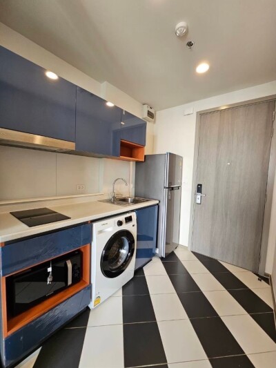 เดอะ เบส สะพานใหม่ / The Base Saphanmai-10