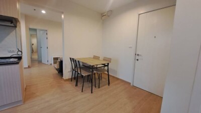 พลัมคอนโด เซ็นทรัล สเตชั่น / 48.78 ตรม  ชั้น 14