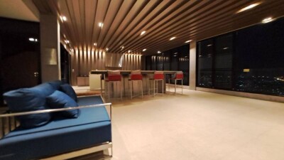 พลัมคอนโด เซ็นทรัล สเตชั่น / 48.78 ตรม  ชั้น 14