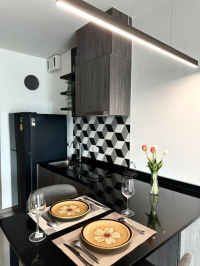 เดอะ เบส เพชรบุรี - ทองหล่อ / 33 ตรม. ชั้น 20