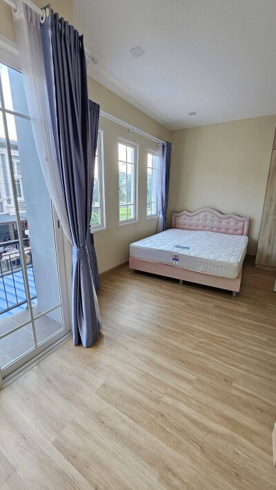 โกลเด้น นีโอ สุขุมวิท - ลาซาล-5