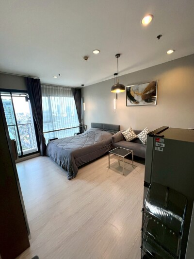 ริธึ่ม อโศก / Rhythm Asoke