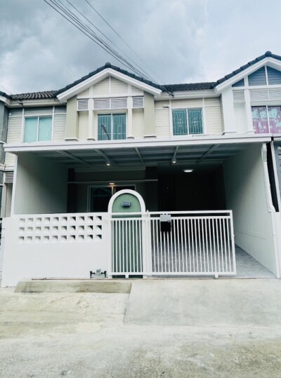 รังสิต ลำลูกกา ปทุมธานี คลองหลวง / 📐 เนื้อที่ 19.1 ตร.วา | 3 ห้องนอน | 2 ห้องน้ำ | 1 ที่จอดรถ