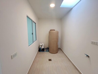 รังสิต ลำลูกกา ปทุมธานี คลองหลวง / 📐 เนื้อที่ 19.1 ตร.วา | 3 ห้องนอน | 2 ห้องน้ำ | 1 ที่จอดรถ