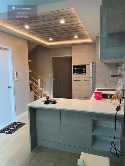 เมโทร ลักซ์ ริเวอร์ฟรอนท์ รัตนาธิเบศร์ / 2 ห้องนอน | 🚿 2 ห้องน้ำ 📐 พื้นที่ 65 ตร.ม.