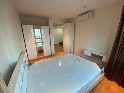 เดอะ เพรสซิเดนท์ สาทร - ราชพฤกษ์ / The President Sathorn - Ratchaphruek