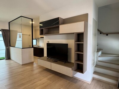 อัพเดตล่าสุด 16/7/2568 : ให้เช่าทาวน์เฮาส์พร้อมเฟอร์นิเจอร์ครบชุดที่ Indy 5 บางนา กม.7-1