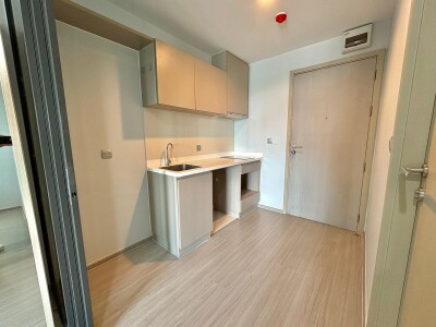 ไลฟ์ ลาดพร้าว / Life Ladprao