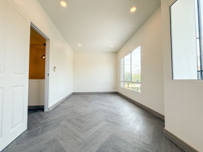 พลีโน่ ปิ่นเกล้า - วงแหวน / 》3ห้องนอน🛌 2ห้องน้ำ🛁  1ที่จอดรถในบ้าน🚗