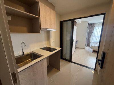 ดีคอนโด แอร์ ลาดกระบัง / d condo air Ladkrabang