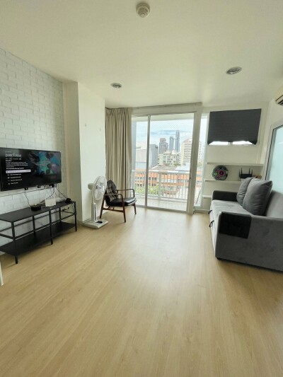 ดี 65 คอนโดมิเนียม / D 65 Condominium