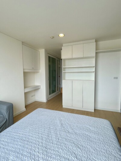 ดี 65 คอนโดมิเนียม / D 65 Condominium
