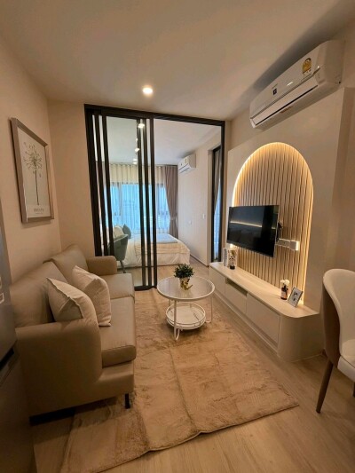 ไลฟ์ พระราม 4 - อโศก / ขนาด 30 ตรม. ห้องตกแต่งบิ้วอินสวย