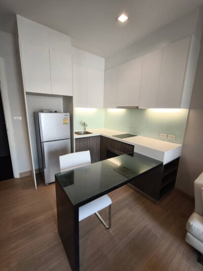 เออร์บาโน่ แอบโซลูท สาทร - ตากสิน / Urbano Absolute Sathon - Taksin