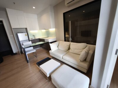 เออร์บาโน่ แอบโซลูท สาทร - ตากสิน / Urbano Absolute Sathon - Taksin