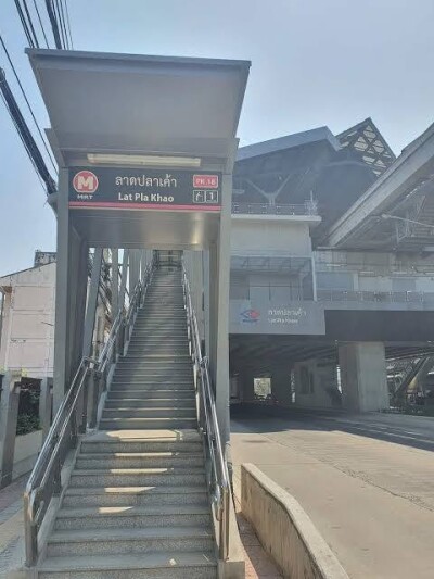 ลุมพินี คอนโดทาวน์ รามอินทรา - ลาดปลาเค้า / Lumpini Condo Town Ramindra - Lat Pla Khao