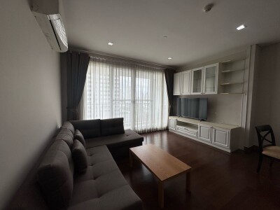 ไอวี่ ทองหล่อ / IVY THONGLOR