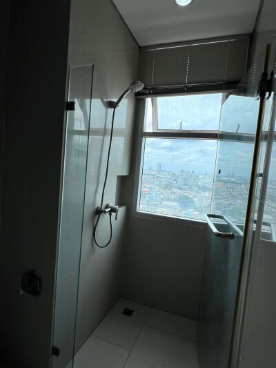 วิลล่า สาทร / Villa Sathorn
