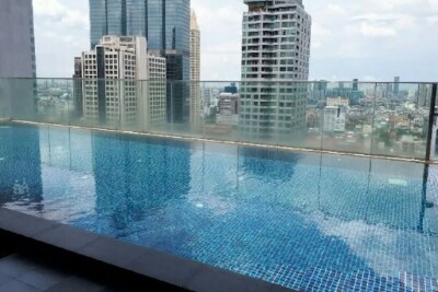 ไลฟ์ แอท สาทร 10 / Life @ Sathorn 10-11