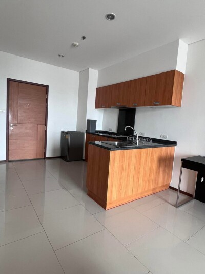 วิลล่า สาทร / Villa Sathorn