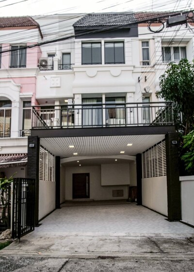 บ้านกลางเมือง บริติช ทาวน์ ศรีนครินทร์-1