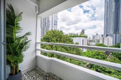 ทองหล่อ ทาวเวอร์ / Thonglor Tower