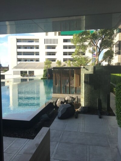 เดอะรูม สาทร - เซนต์หลุยส์ / The Room Sathorn - St.Louis