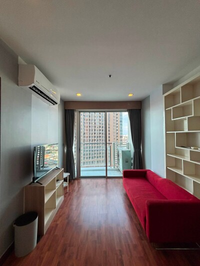 สกายวอล์ค และ เวลซ์ เรสซิเดนซ์ / Sky Walk & Weltz Residence-1
