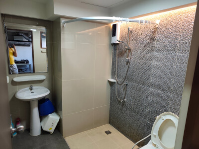 สิริ ศรีลาซาล / SIRI Sri-Lasalle