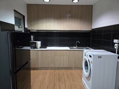 ริเวียร่า คอนโดมิเนียม / Riviera Condominium-12