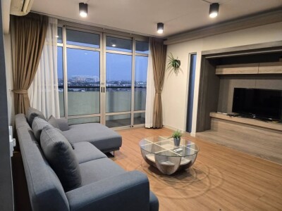 ริเวียร่า คอนโดมิเนียม / Riviera Condominium-1