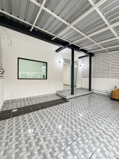 หมู่บ้านวรารักษ์ รังสิต คลองสาม คลองหลวง ปทุมธานี   / ✅ 2ชั้น 3 นอน 2 น้ำ 1 โถง-2