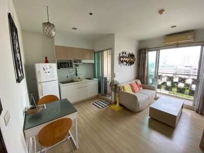 เดอะ พาร์คแลนด์ ศรีนครินทร์ เลคไซด์  / The Parkland Srinakarin Lakeside