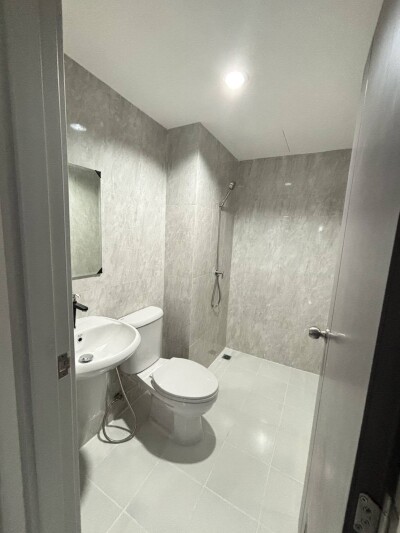 เดอะ ทริปเปิ้ล ไลน์ คอนโดมิเนียม / The Triple Line Condominium-8